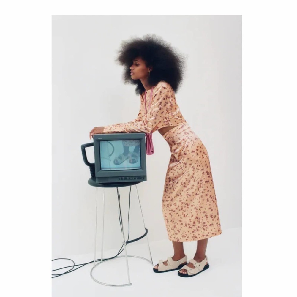 NWT Zara printed skirt gold and copper M